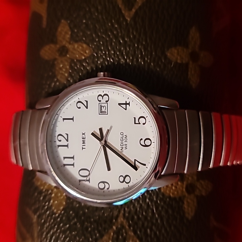 Vintage Timex Indiglo White Silver Band Stainless Steel Easy‎ Reader Date